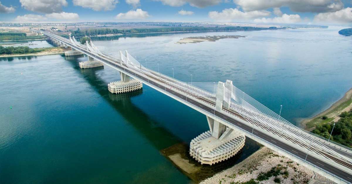 dunare debit scazut fake news apele romane 2026 119048 Podul peste Dunăre dintre Calafat și Vidin, nivel scăzut al fluviului, august 2026