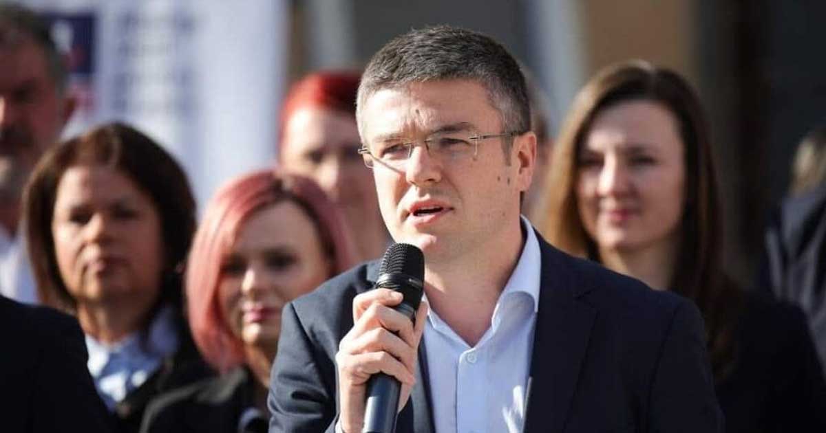 Irineu Darău, ministrul interimar al Economiei, în vizită la Fabrica de Avioane Craiova, august 2026