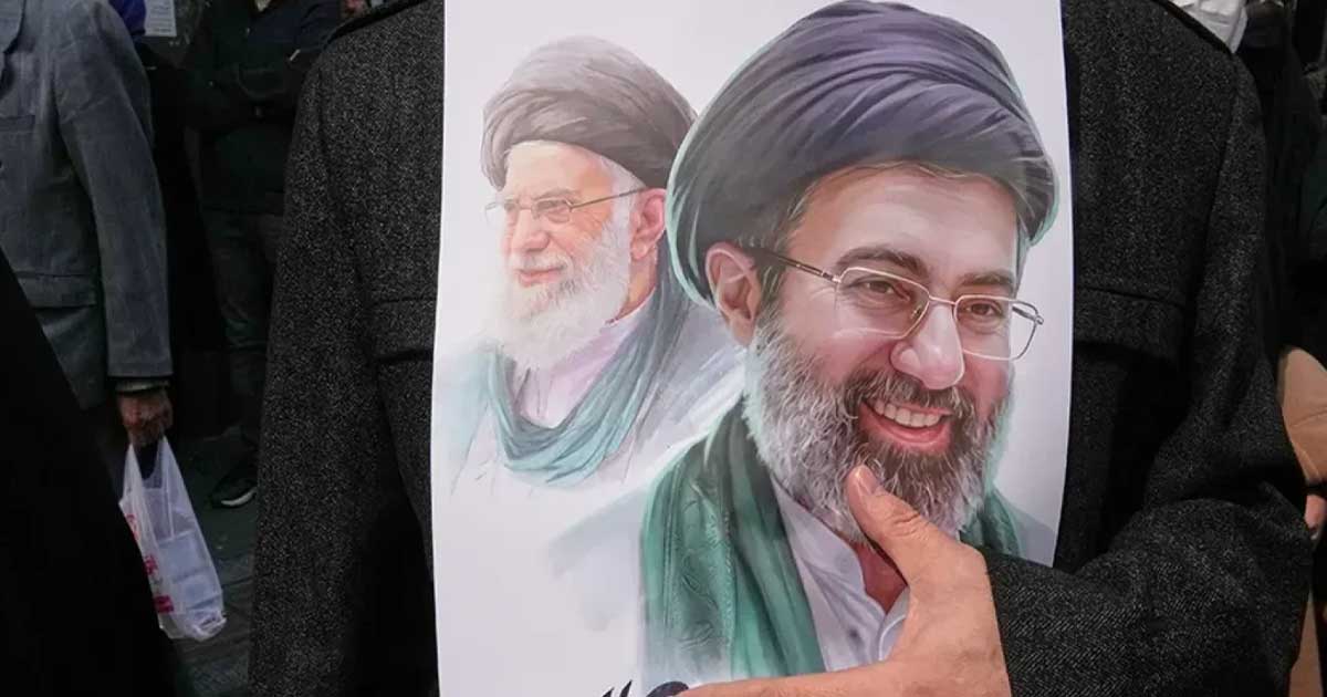 Portret al liderului suprem iranian Mojtaba Khamenei, în contextul războiului din Iran, august 2026