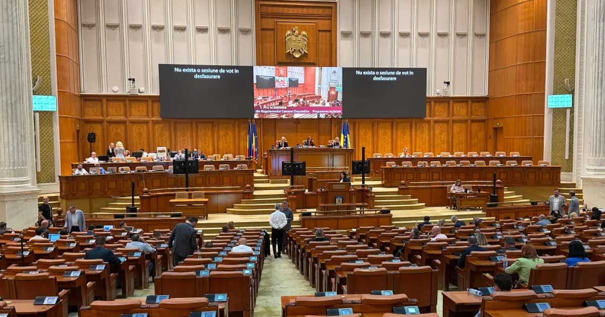 Plenul Camerei Deputaților în timpul votului pentru legea beneficiului de locuire, august 2026