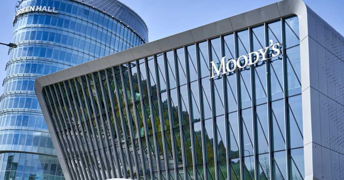 Sediul unei agenții de rating financiar, simbol al evaluării economice a României, august 2026