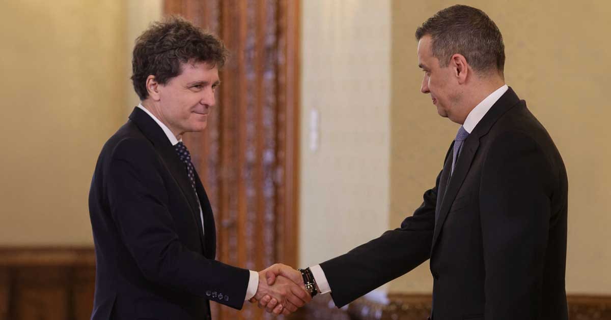 Nicușor Dan și Sorin Grindeanu la o întâlnire oficială, discuții despre formarea noului Guvern, august 2026