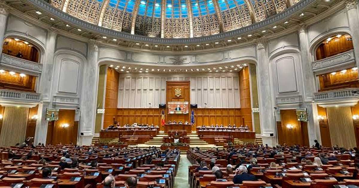 parlament lege datorie pfizer romatsa 2026 921353 Plenul Parlamentului României în timpul dezbaterii legii privind plata datoriei către Pfizer, august 2026