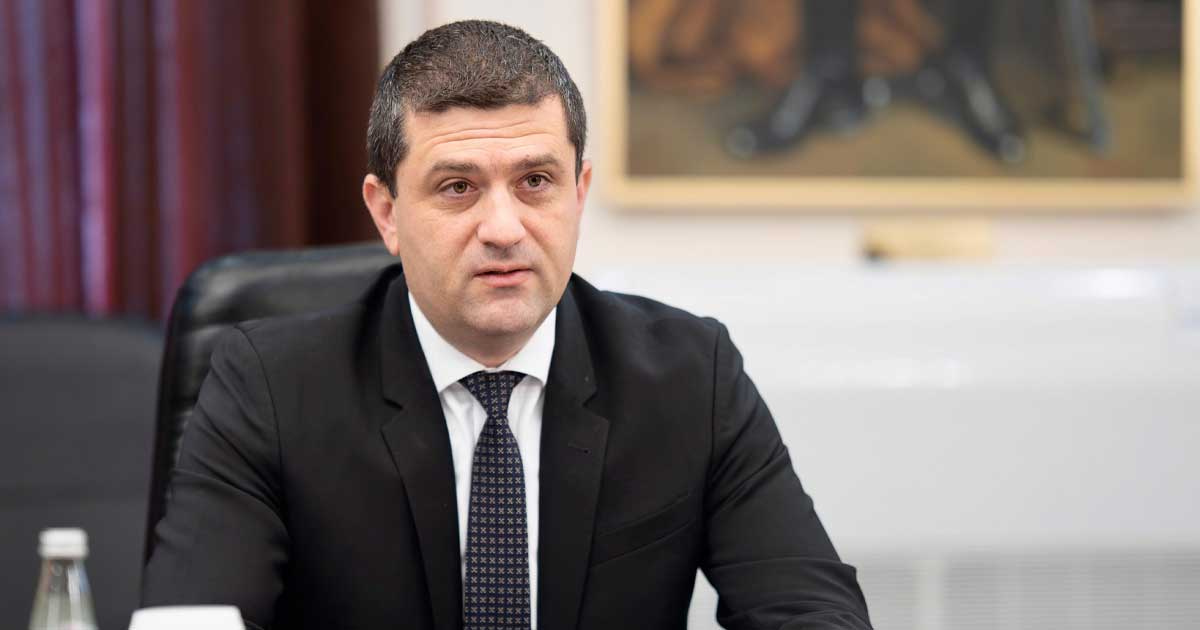 Radu Miruță, ministrul interimar al Apărării, în timpul unei declarații despre incidentele cu drone, august 2026