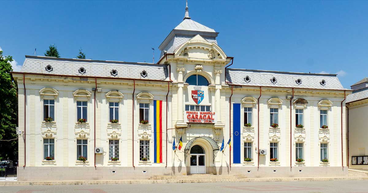 salarii primari grila salarizare 2026 246841 Sediul unei primării din România, simbol al administrației publice locale, august 2026