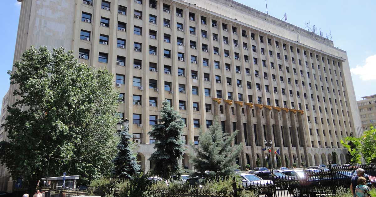 Sediul Ministerului Transporturilor din București, birouri administrative, context selecție conduceri companii de stat, august 2026