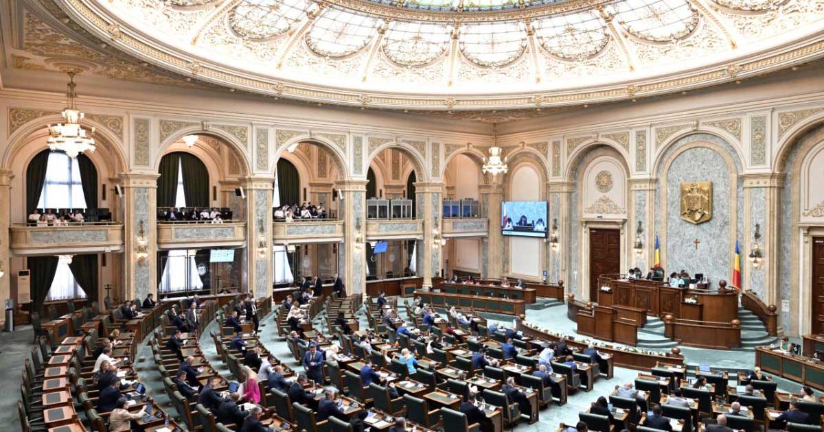 Plenul Senatului României în timpul votului pe Codul administrativ, august 2026