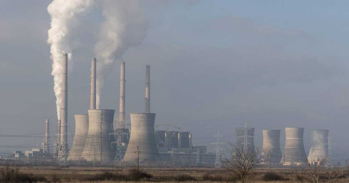 Termocentrala Turceni, coșuri de fum, producție de energie pe cărbune în plină criză energetică, august 2026