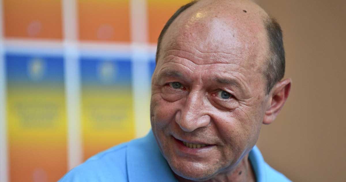 traian basescu avertisment dobanzi deficit 2026 649330 Traian Băsescu, fostul președinte al României, în timpul unei declarații publice despre economie, 2026