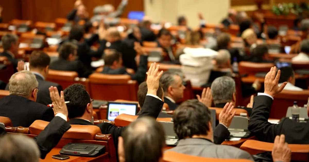 Plenul Camerei Deputaților în timpul votului pentru legea ANI, București, august 2026
