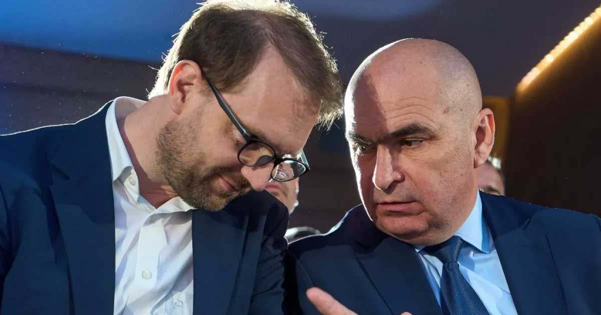 Reprezentanți PNL și USR la conferința de presă din Parlament, semnarea acordului de colaborare, septembrie 2026