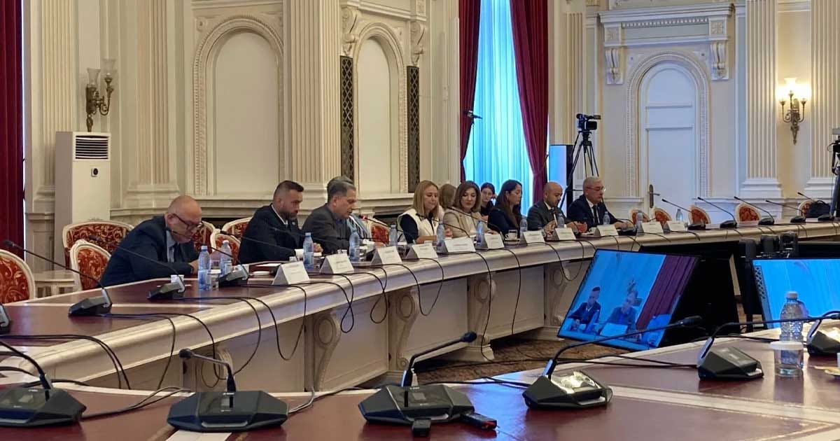 Ședință a comisiei de anchetă din Senat privind zborul privat spre Mykonos, București, septembrie 2026