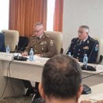 Comisiile de Apărare au aprobat, cu scandal, trimiterea a 20 de militari pentru Ucraina