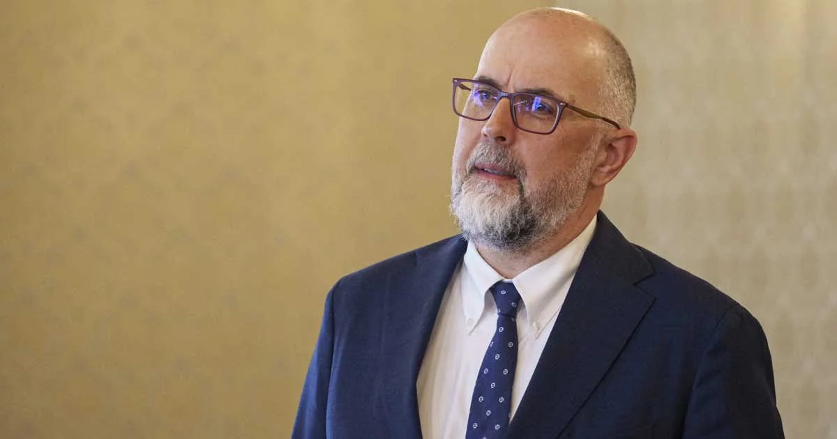 Kelemen Hunor, președintele UDMR, în Parlament, discuții despre formarea Guvernului Mureșan, septembrie 2026