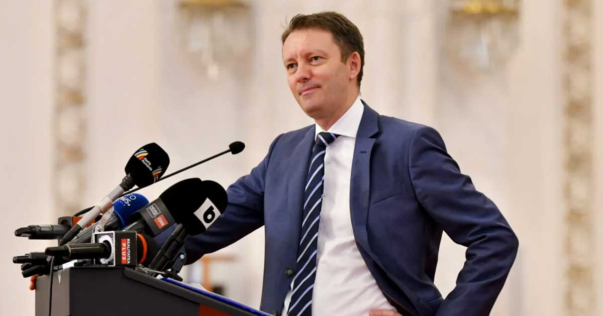 Siegfried Mureșan, premierul desemnat, face declarații la Palatul Parlamentului după decizia PSD de a nu vota Guvernul Mureșan, septembrie 2026