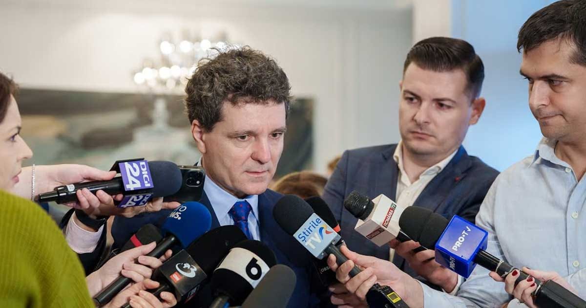 Președintele Nicușor Dan la o declarație de presă, înaintea deciziei lui Nicușor Dan despre anticipate sau nou premier, septembrie 2026