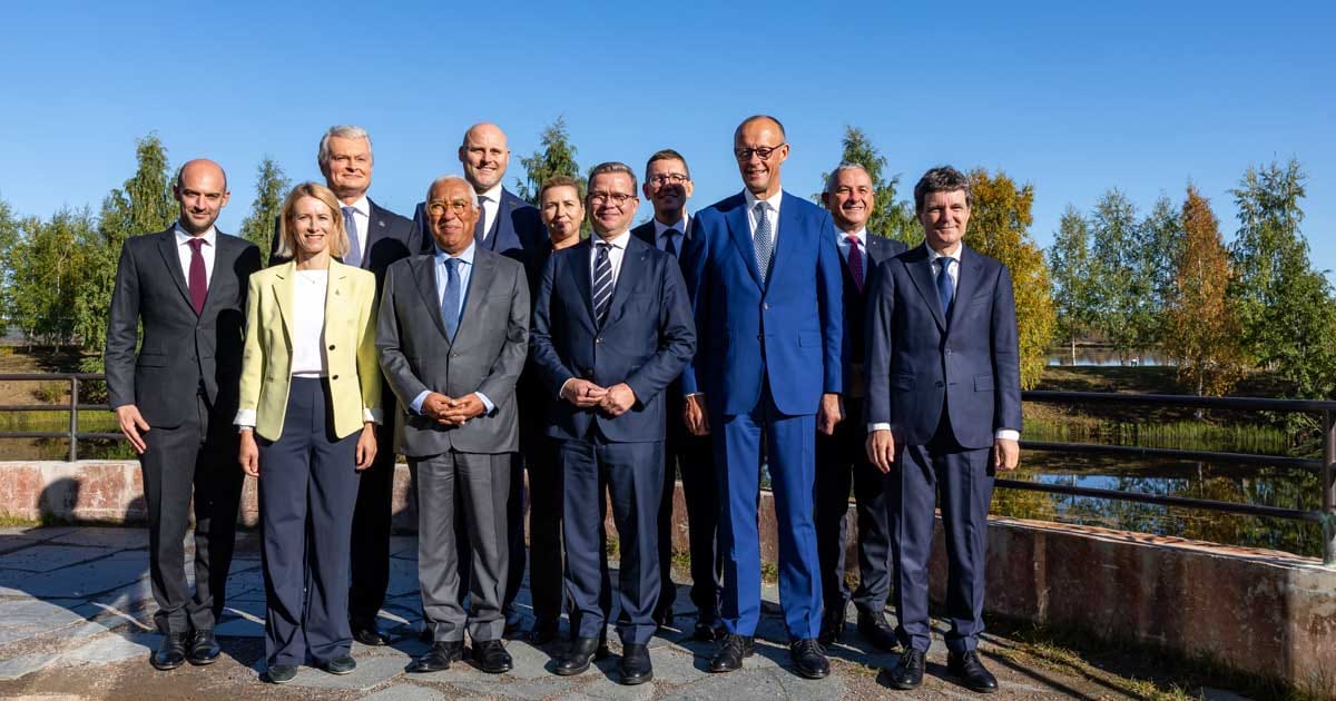 Nicușor Dan, Friedrich Merz și liderii europeni râd la conferința de presă de la Summitul Arctic, Rovaniemi
