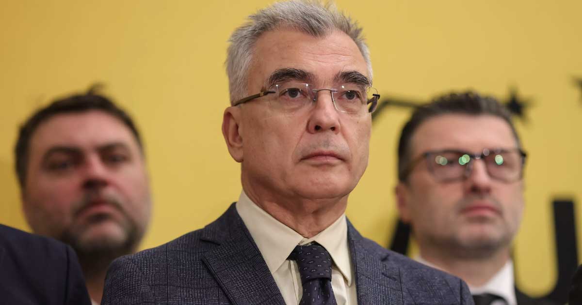 Petrișor Peiu, senator AUR, în timpul unei declarații politice despre votul pentru Guvernul Mureșan, septembrie 2026