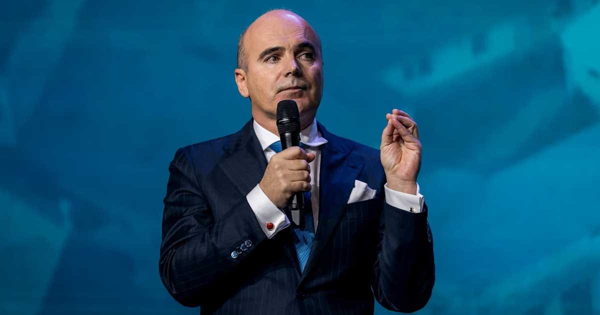 Rareș Bogdan, europarlamentar PNL, în timpul unei declarații publice despre Guvernul Mureșan, septembrie 2026