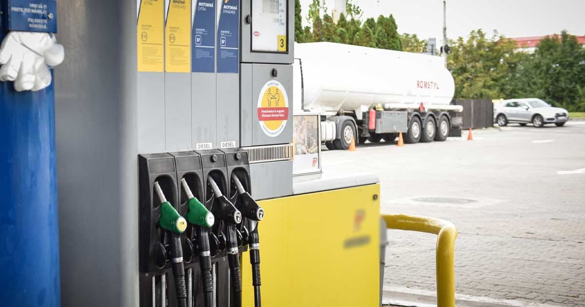 Pompă de benzină la o stație de alimentare din România, scumpirea carburanților, septembrie 2026