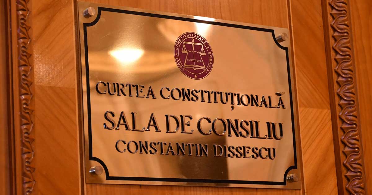 Sediul Curții Constituționale a României din București, unde PNL ia în calcul o sesizare privind dizolvarea Parlamentului, septembrie 2026