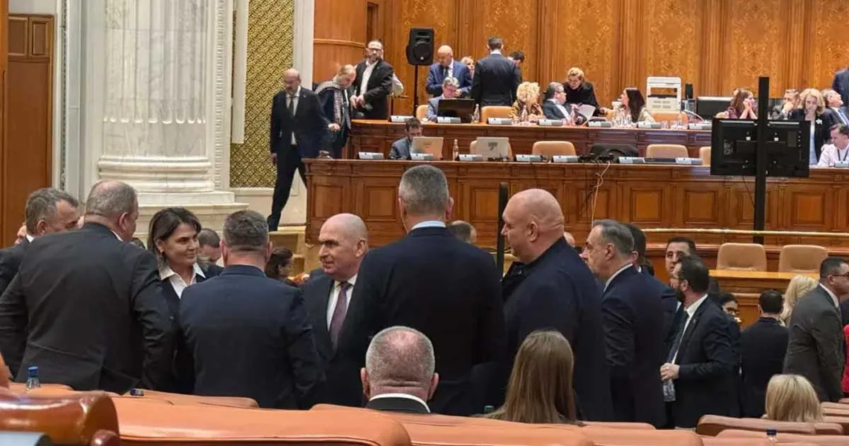 Sala de plen a Senatului României în timpul unei ședințe de vot, septembrie 2026