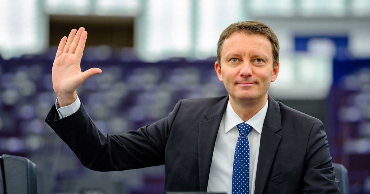 Siegfried Mureșan, europarlamentar PNL desemnat premier, context pentru analiza politică privind șansele sale în Parlament, septembrie 2026