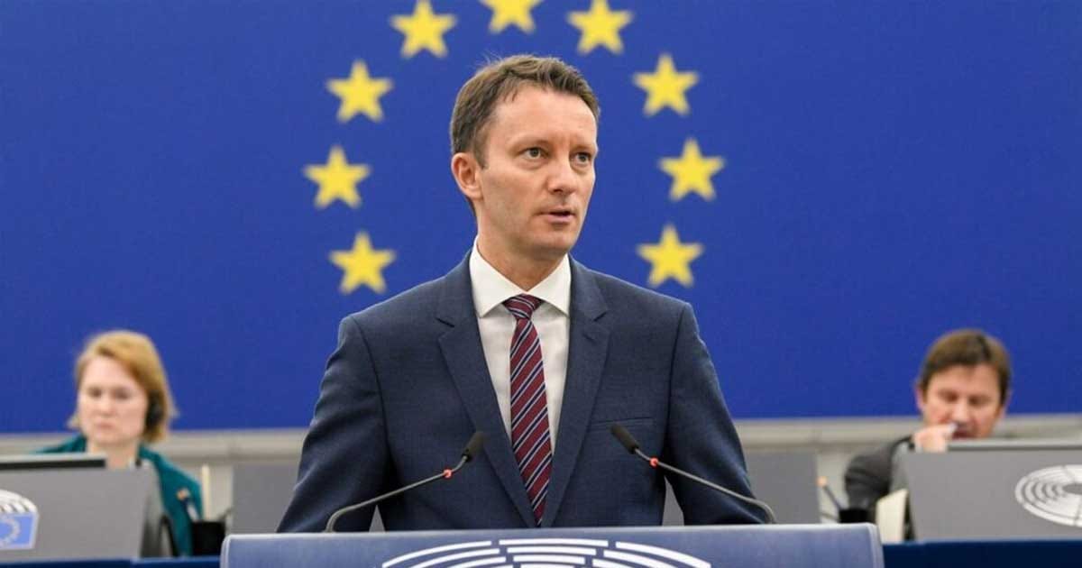 Siegfried Mureșan, europarlamentar PNL desemnat premier de Nicușor Dan, în timpul unei declarații publice, septembrie 2026