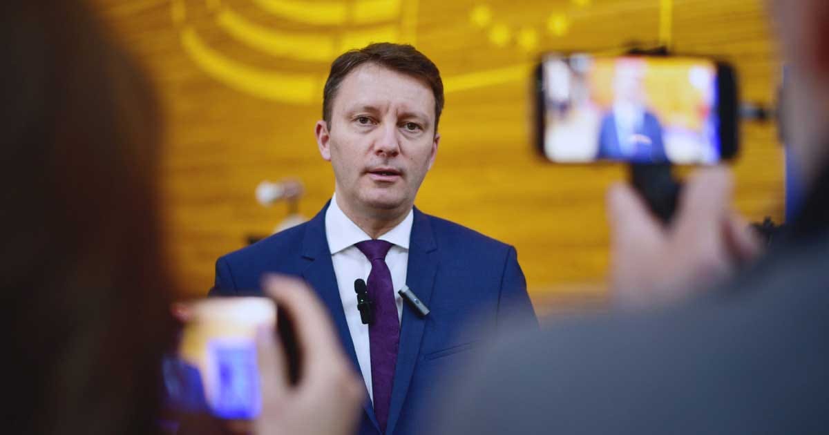 siegfried muresan sorin grindeanu discutie negocieri 2026 980154 Siegfried Mureșan la o conferință de presă despre negocierile cu PSD, București, septembrie 2026