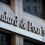 De ce nu riscă România o retrogradare acum, înainte de decizia S&P din 2 octombrie