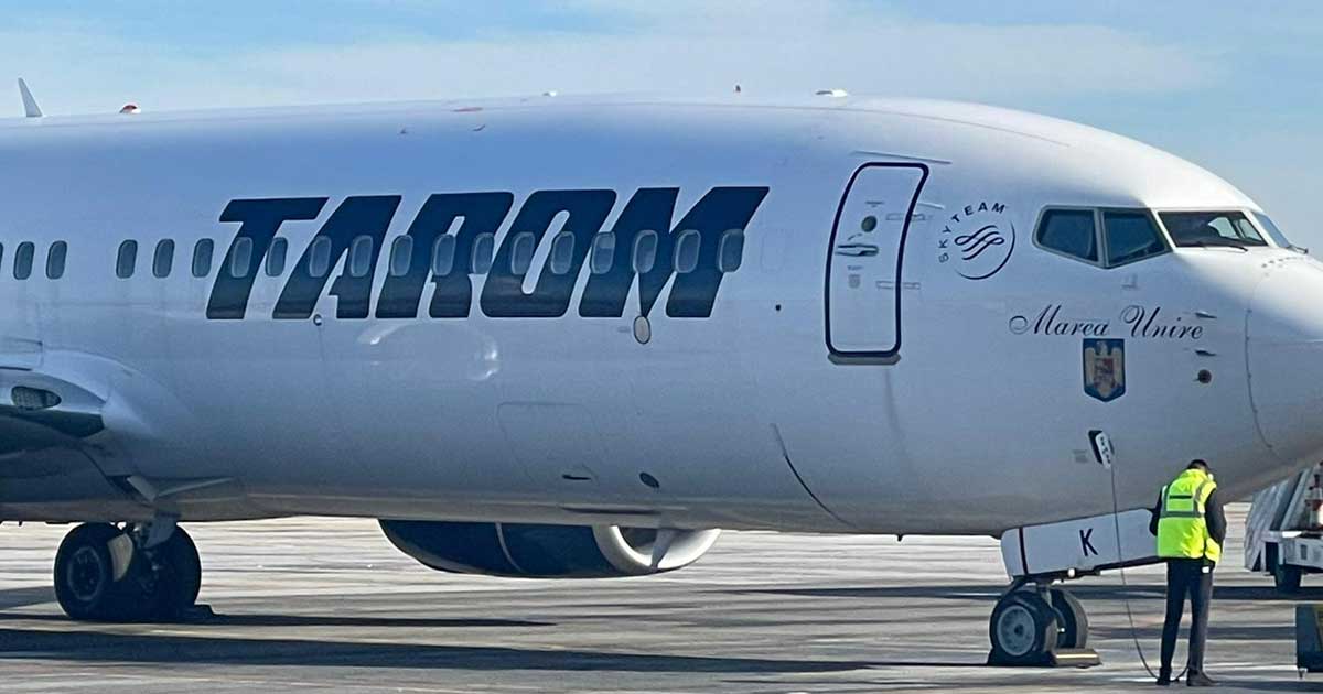 tarom restructurare privatizare pnrr 2026 691566 Aeronavă TAROM pe pista unui aeroport din România, în contextul planului de restructurare, 2026