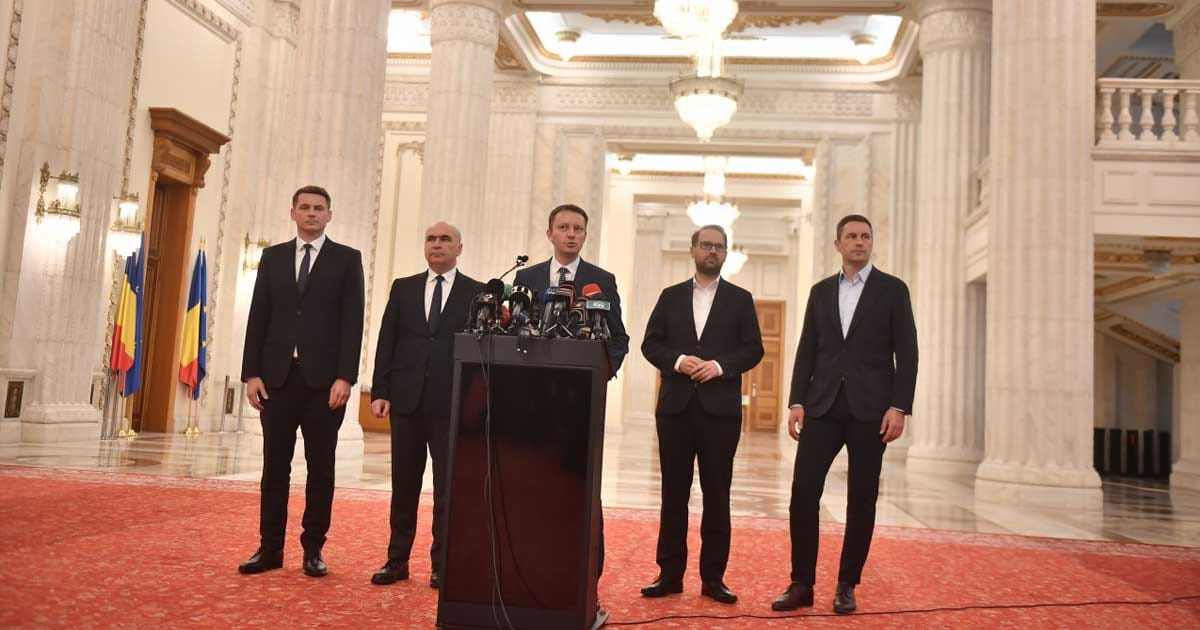 Siegfried Mureșan alături de lideri politici, în timpul negocierilor pentru formarea Guvernului, septembrie 2026