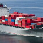 Blocada navală a Iranului: o navă de marfă, lovită în Golful Oman