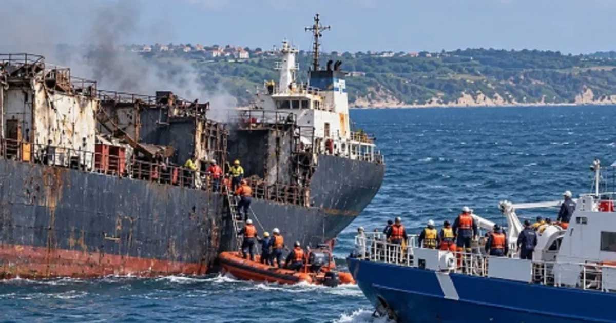 Cargou comercial pe Marea Neagră în apropierea coastei, într-o zonă vizată de atacurile cu drone asupra navelor lângă România și Bulgaria