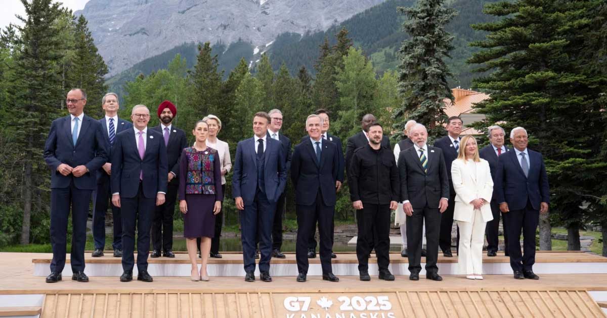 Emmanuel Macron și ceilalți lideri G7 în timpul unei reuniuni dedicate rezervelor strategice de petrol și motorină, octombrie 2026