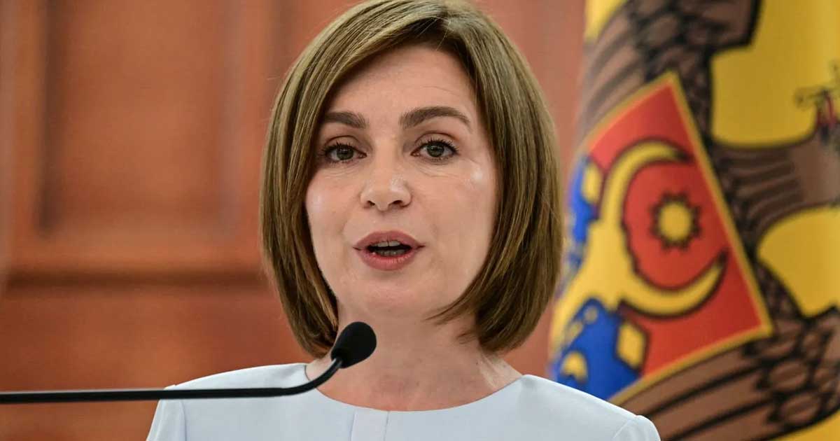 Maia Sandu, președinta Republicii Moldova, la tribună în timpul unui discurs despre securitate regională și presiunea Rusiei asupra Chișinăului