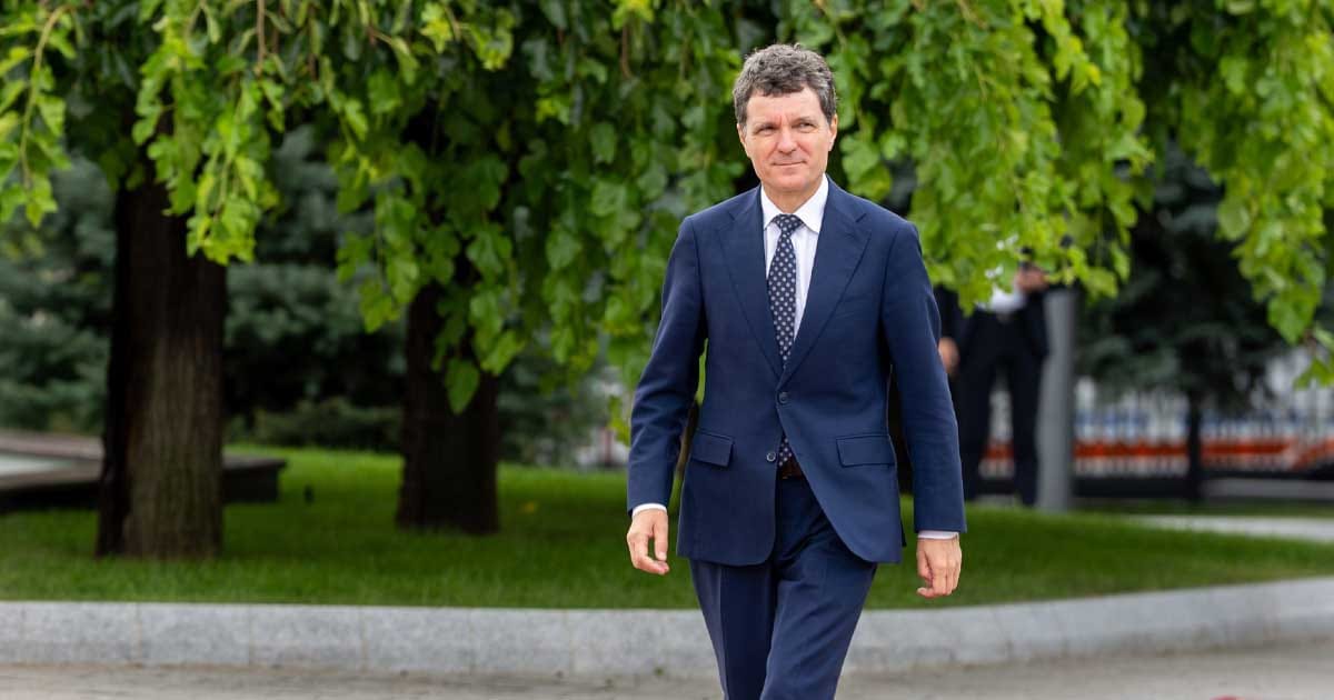 Nicușor Dan, președintele României, face declarații despre alegeri anticipate la Praga, după respingerea Guvernului Mureșan, septembrie 2026