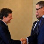 Ponta îl îndeamnă pe Nicușor Dan să meargă la summitul UE-GCC