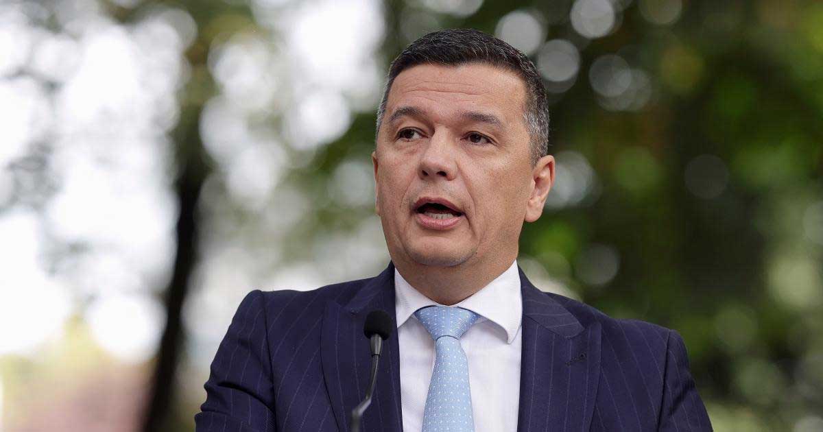 Sorin Grindeanu, președintele PSD, face declarații la sediul partidului despre refacerea coaliției cu PNL și UDMR